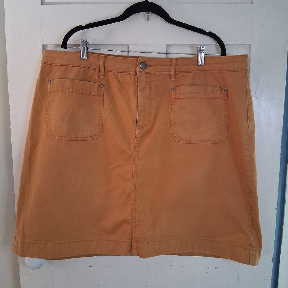 Boden Plus Size Gold Colored Classic Denim Skirt